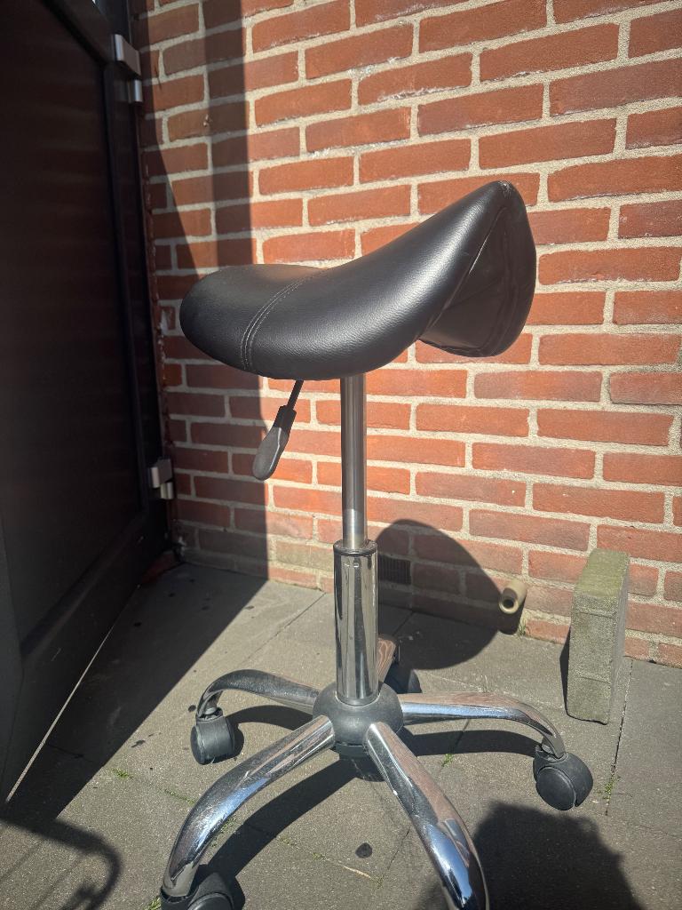 “kappers” kruk, Huis en Inrichting, Ophalen, Gebruikt, Hout