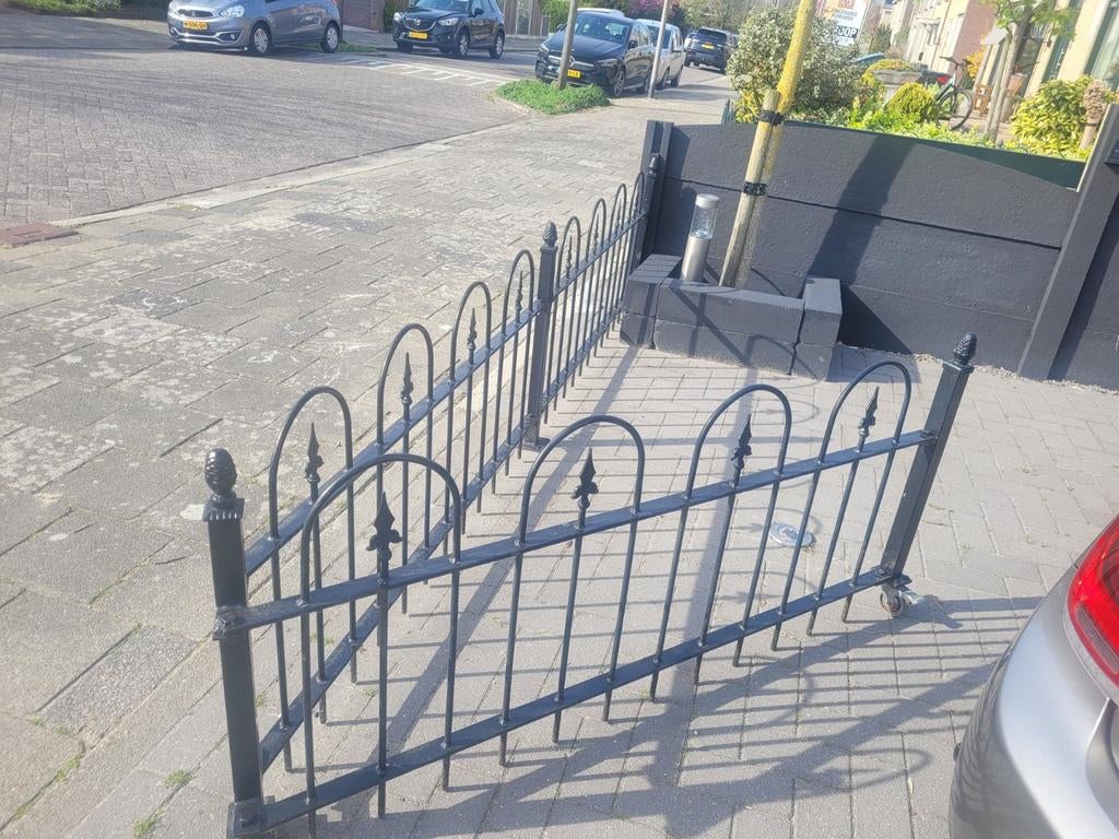 Smeedijzer hekwerk, Ophalen, IJzer