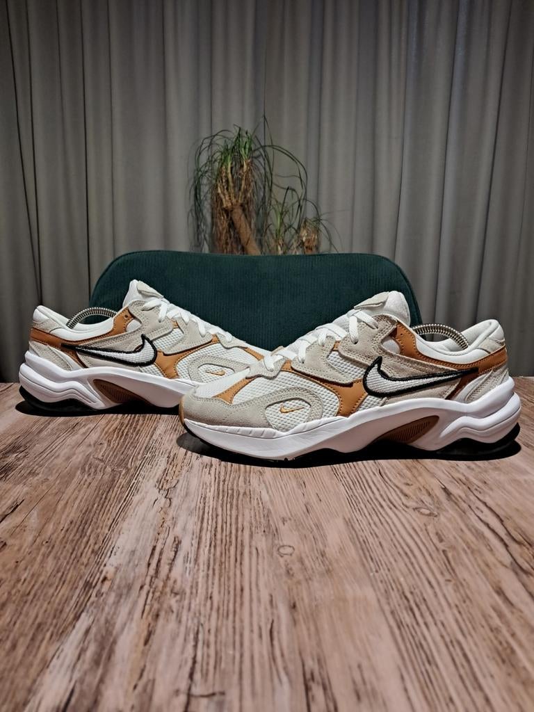 Nike AL8 Premium 'Light Orewood Brown' Size 42, Kleding | Dames, Wit, Nike, Ophalen of Verzenden, Sneakers of Gympen
