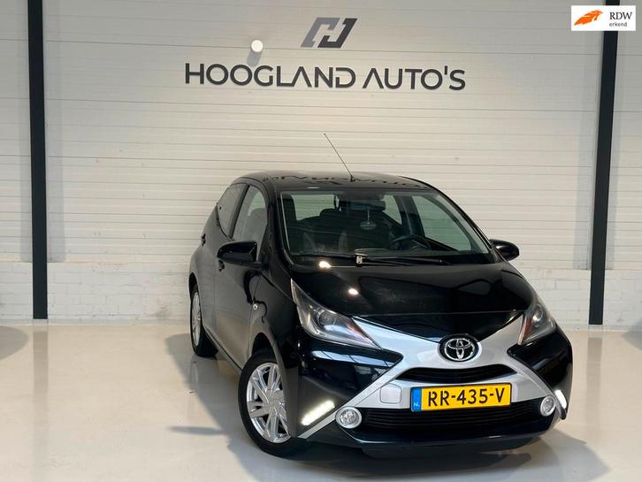 Toyota Aygo 1.0 VVT-i X-cite 2017 Zwart Nieuwe APK, Auto's, Toyota, Bedrijf, Te koop, Aygo, ABS, Achteruitrijcamera, Airbags, Airconditioning