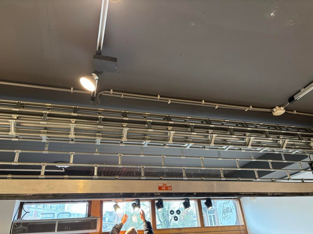 2x Anti-inbraak rolluik hek, Doe-het-zelf en Verbouw, Rolluiken, Ophalen, Gebruikt, 200 cm of meer, 200 cm of meer