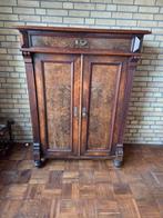 Antieke Notenhouten meidenkast, kast, halkast legkast, Ophalen