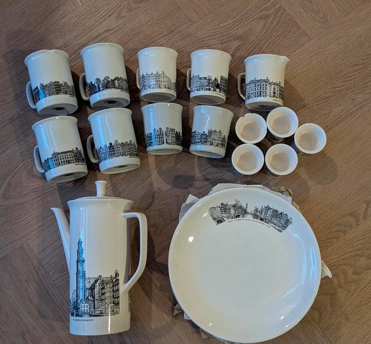 Nutricia servies, Huis en Inrichting, Keuken | Servies, Zo goed als nieuw, Overige typen, Overige stijlen, Porselein, Ophalen of Verzenden