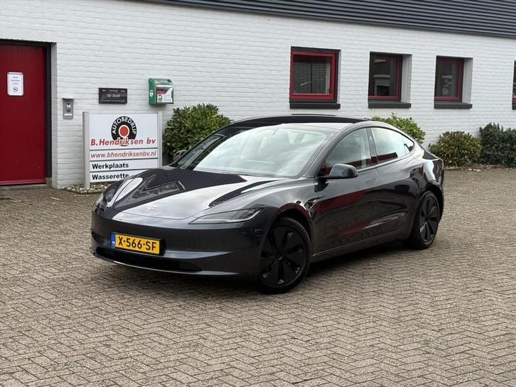 Tesla Model 3 RWD/ Afneembare trekhaak/ Warmtepomp/ LFP Accu, Auto's, Tesla, Bedrijf, Te koop, Model 3, Achteruitrijcamera, Airbags