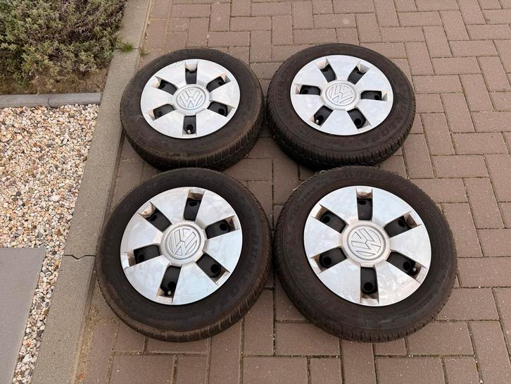 VW Up Winterbanden 165/70R14 - Set van 4, Auto-onderdelen, Banden en Velgen, Band(en), Winterbanden, 14 inch, 165 mm, Personenwagen