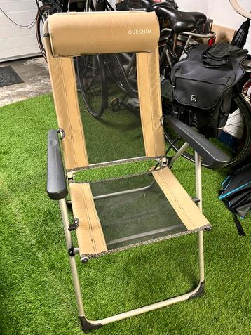 Vier stuks Quechua kampeerstoelen beige met antraciet beschikbaar voor biedingen