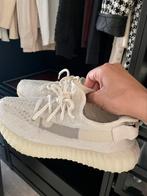 Yeezy, Kleding | Dames, Schoenen, Ophalen of Verzenden, Zo goed als nieuw, Sneakers of Gympen