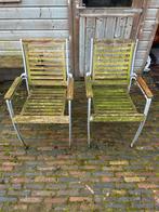 Twee houten tuinstoelen, Ophalen, Gebruikt, Hout
