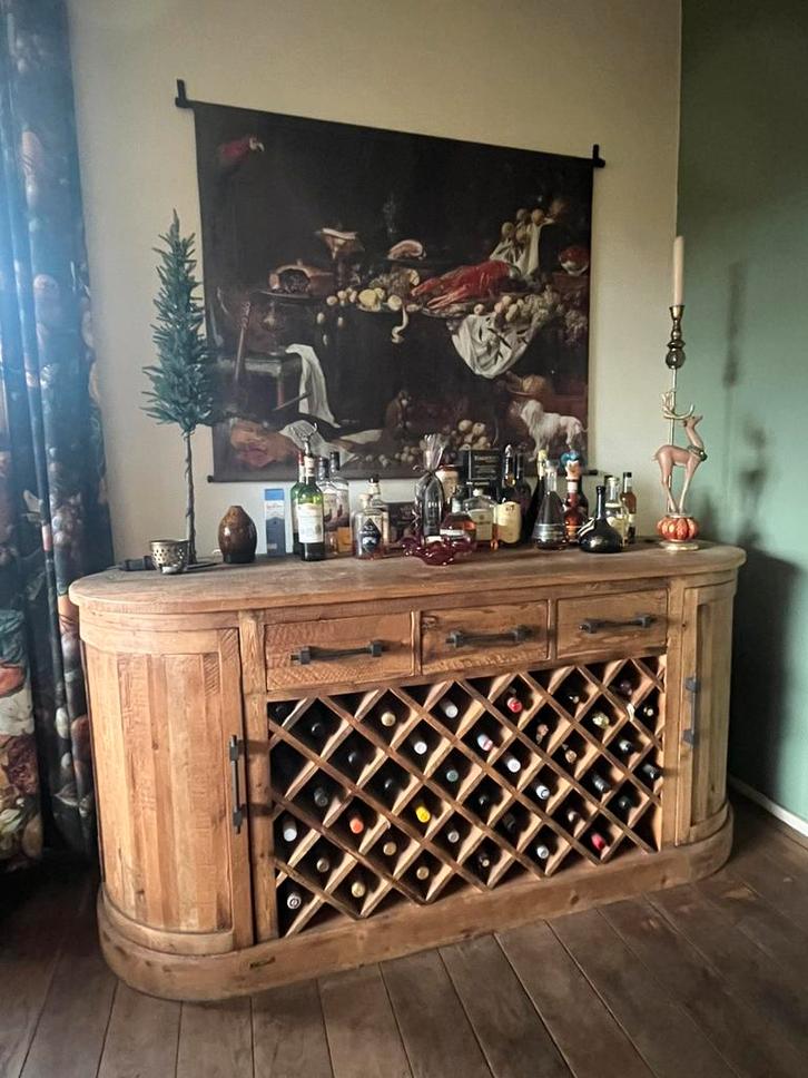 Stoere wijnkast, Huis en Inrichting, Woonaccessoires | Wijnrekken, Gebruikt, 75 cm of meer, Hout, 25 flessen of meer, Ophalen