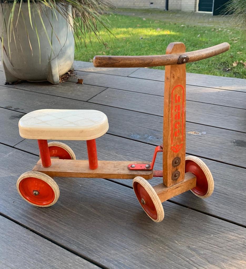 Antieke hadee rolli loopfiets, Ophalen