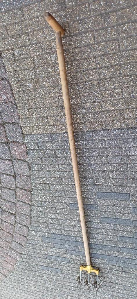 Een ster frees op houten stok., Tuin en Terras, Hand-tuingereedschap, Gebruikt, Overige soorten, Ophalen