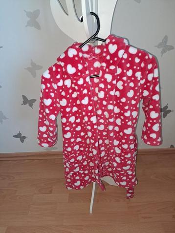 Fleece badjasje Hema- rood met witte hartjes. Poezenmuts beschikbaar voor biedingen