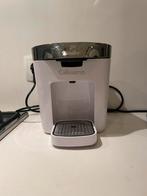 Tchibo, coffee machine (Cafissimo capsule), white/silver, Witgoed en Apparatuur, Koffiezetapparaten, Afneembaar waterreservoir