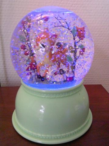 Little big room Sneeuwball snowglobe nachtlampje glitterglob beschikbaar voor biedingen