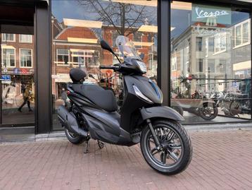 PIAGGIO BEVERLY 400 S HPE 2025 EURO5+ SPORT 4 JAAR GARANTIE! beschikbaar voor biedingen