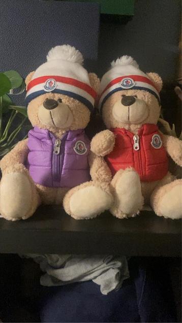 Moncler knuffels beschikbaar voor biedingen