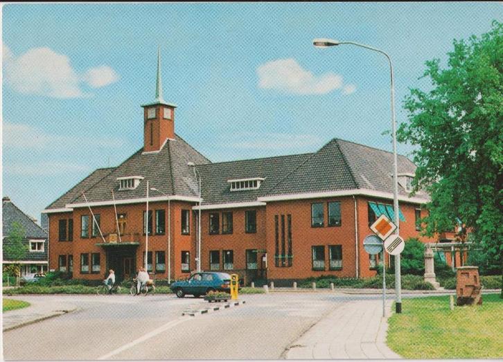 Delfzijl met auto Volvo 343, Verzamelen, Ansichtkaarten | Nederland, Ongelopen, Groningen, 1960 tot 1980, Ophalen of Verzenden