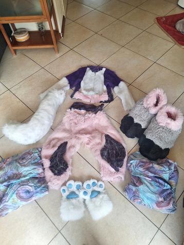 Fullsuit body fursuit  beschikbaar voor biedingen