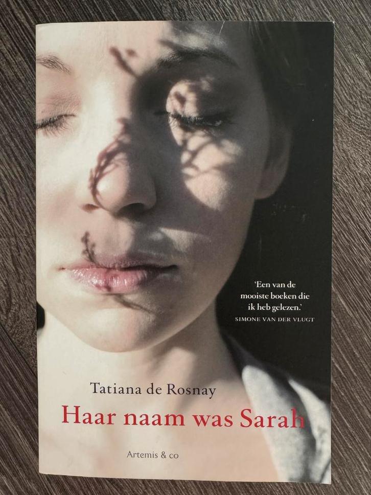 Haar Naam Was Sarah - Tatiana de Rosnay, Boeken, Romans, Zo goed als nieuw, Nederland, Ophalen of Verzenden