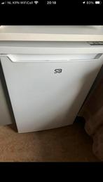 Koelkast jaar oud met vriesvak, Witgoed en Apparatuur, Koelkasten en IJskasten, Ophalen of Verzenden, Zo goed als nieuw
