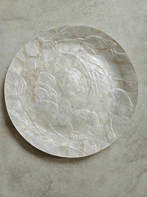 Schelpen capiz bord 1 uit Bali, Huis en Inrichting, Keuken | Servies, Nieuw, Bord(en), Overige stijlen, Ophalen of Verzenden