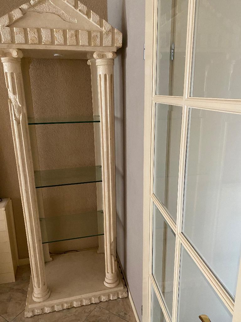 Stenen meubels vitrine kasten, Ophalen, Gebruikt, 200 cm of meer, 50 tot 100 cm