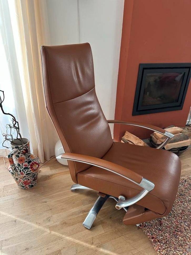 Design Stoel Jori - model medi. Tijdloze Klasse!, Huis en Inrichting, Fauteuils, Gebruikt, Leer, 50 tot 75 cm, 75 tot 100 cm, Ophalen