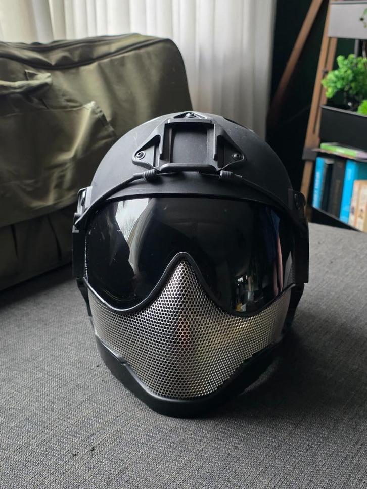WARQ Full Face Airsoft Helm - Zwart/Grijs met Smoke Visor, Sport en Fitness, Schietsport-accessoires, Zo goed als nieuw, Ophalen of Verzenden