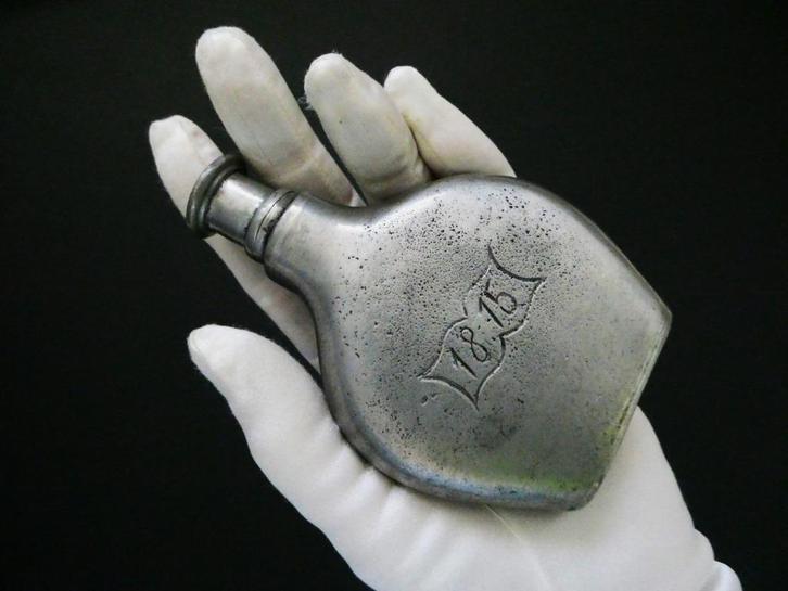 Heupfles / zakflacon van 95 % tin, Antiek en Kunst, Antiek | Tin, Ophalen of Verzenden