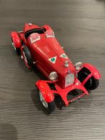 Alfa Romeo 2300 spider Bburago 1:18, Hobby en Vrije tijd, Modelauto's | 1:18, Ophalen of Verzenden, Gebruikt, Auto, Bburago