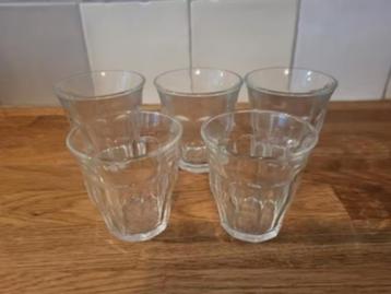 5 originele Duralex Picardie glazen – tijdloos en stevig beschikbaar voor biedingen