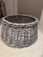 Prachtige grote rieten kerstboom rok / voet in het wit ZGAN!, Huis en Inrichting, Ophalen of Verzenden, Zo goed als nieuw, Wit