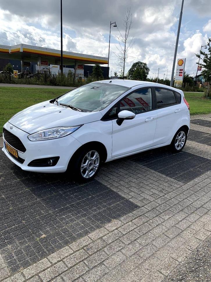 Ford Fiësta 1.0 59KW/80PK 5D 2017 Wit, Auto's, Ford, Particulier, Fiësta, ABS, Airbags, Airconditioning, Alarm, Bluetooth, Boordcomputer