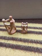 2 beeldjes van handgemaakte figuren, uit zand- of zeepsteen., Verzamelen, Ophalen of Verzenden, Gebruikt, Mens