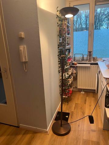 Vloerlamp met dimmer  beschikbaar voor biedingen