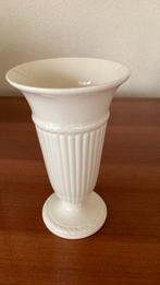 Wedgwood Edme Vaas, Huis en Inrichting, Woonaccessoires | Vazen, Overige kleuren, Aardewerk of Porselein, Ophalen of Verzenden