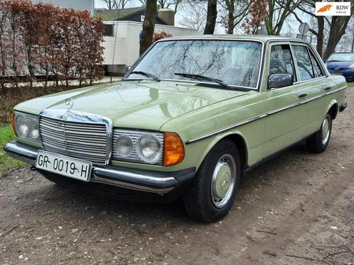 Mercedes-Benz 200-280 (W123) 300 D 5 cyl. *NL kenteken*, Auto's, Oldtimers, Bedrijf, Te koop, Airconditioning, Mistlampen, Mercedes-Benz