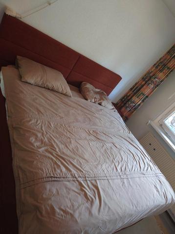 GRATIS complete boxspring (alleen dit weekend af te halen)!! beschikbaar voor biedingen