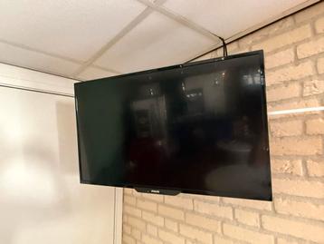 Philips TV incl. Beugel - 72,5 x 42,5 cm beschikbaar voor biedingen