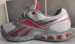 Reebok HexRide 40.5 lichtgewicht schoenen grijs/rood, Ophalen of Verzenden, Zo goed als nieuw, Reebok, Sneakers of Gympen