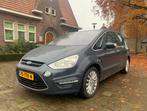 Ford S-Max 2.0 EcoBoost Powershift Titanium, Auto's, Ford, Stof, Zwart, 4 cilinders, 7 stoelen