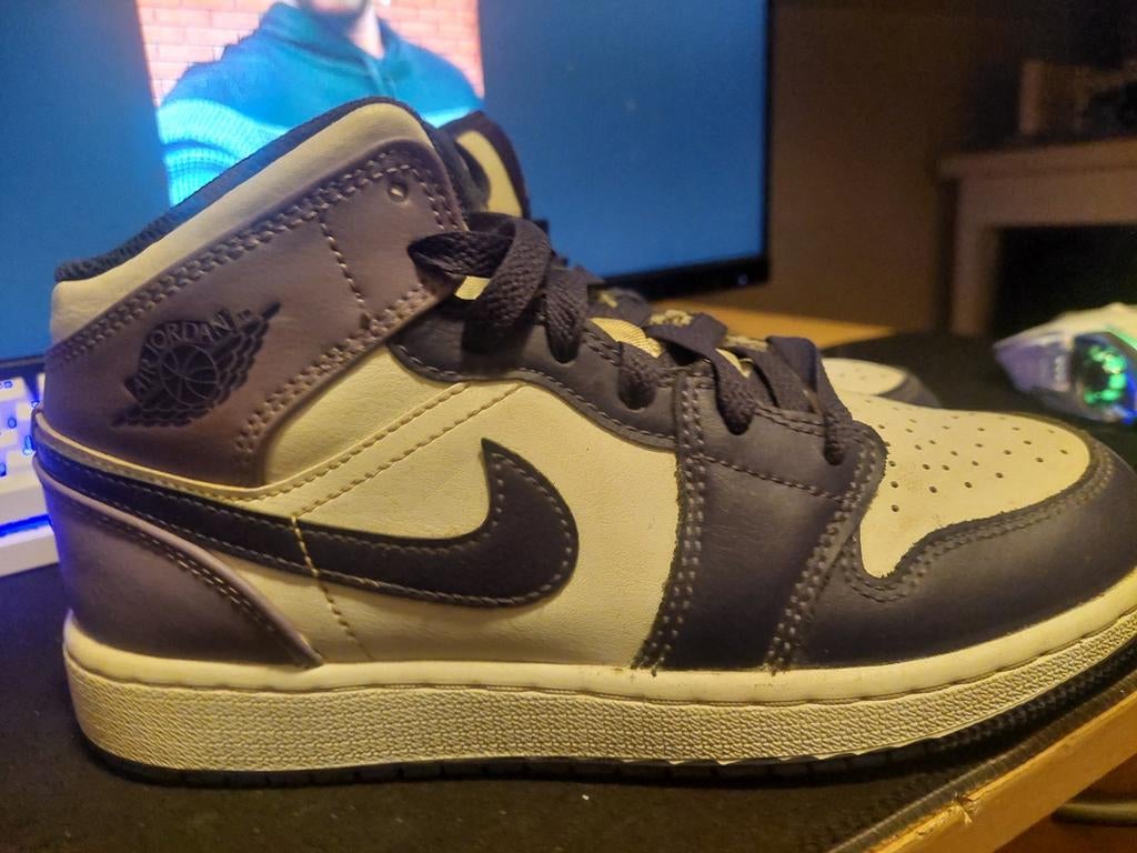 Nike Air Jordan 1 Mid, Overige kleuren, Sportschoenen, Nike, Ophalen of Verzenden