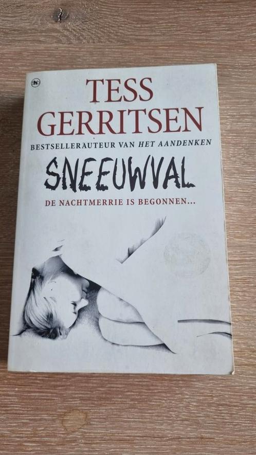 Tess Gerritsen - Sneeuwval, Boeken, Thrillers, Zo goed als nieuw, Nederland, Ophalen of Verzenden