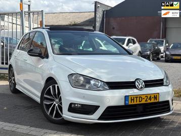 Volkswagen Golf 1.4 TSI Highline R-Line | Panoramadak | Dyna beschikbaar voor biedingen