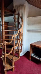 Houten Wenteltrap met Touw Detail, Ophalen, Gebruikt