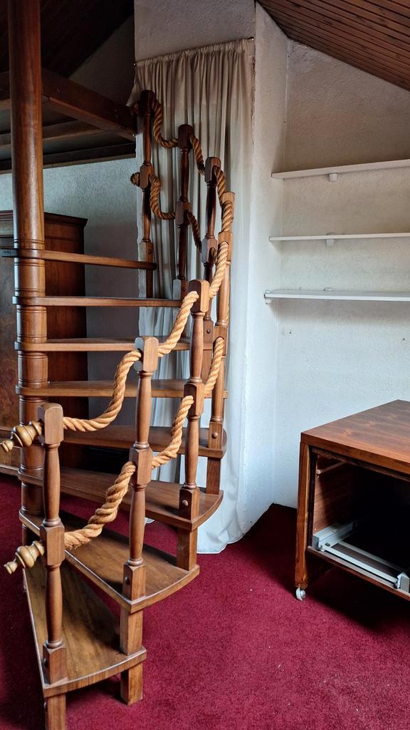 Houten Wenteltrap met Touw Detail, Huis en Inrichting, Overige Huis en Inrichting, Gebruikt, Ophalen