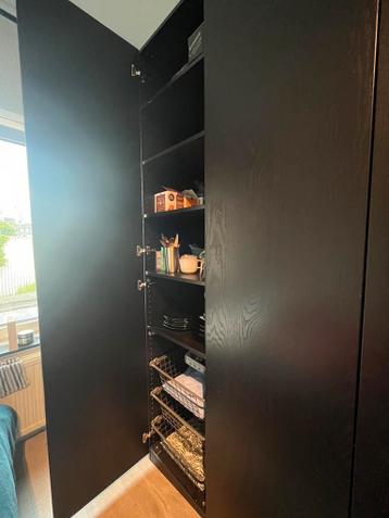 Zwarte Ikea PAX kast - afbeelding 3