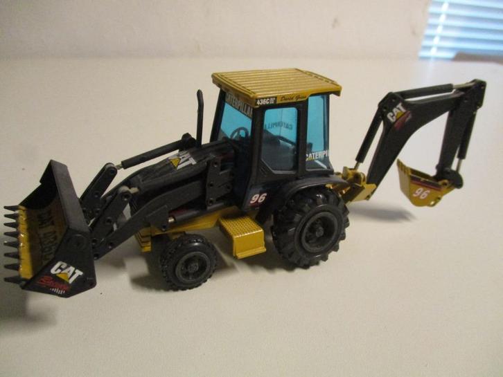 NZG Caterpillar 436C IT ( Special Launch Edition), Hobby en Vrije tijd, Modelauto's | 1:50, Zo goed als nieuw, Hijskraan, Tractor of Landbouw