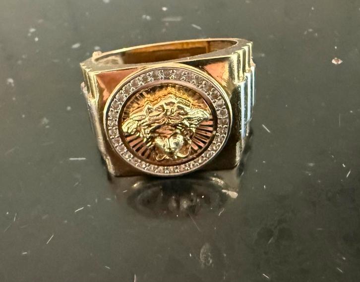 14 karaat gouden heren ring zegelring medusa kop, Sieraden, Tassen en Uiterlijk, Ringen, Zo goed als nieuw, Heer, 20 of groter