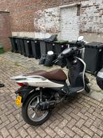 Suzuki Sixteen 150cc motorscooter, Ophalen, Overige modellen, Zo goed als nieuw, Benzine